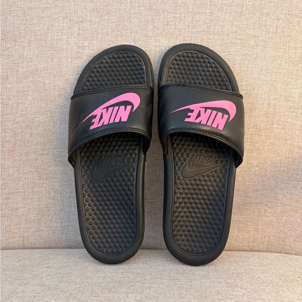 Nike Women’s Black/Pink Slides Sandals | Size 8 | Comfortable & Stylish